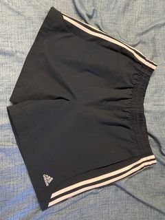 Adidas運動短褲