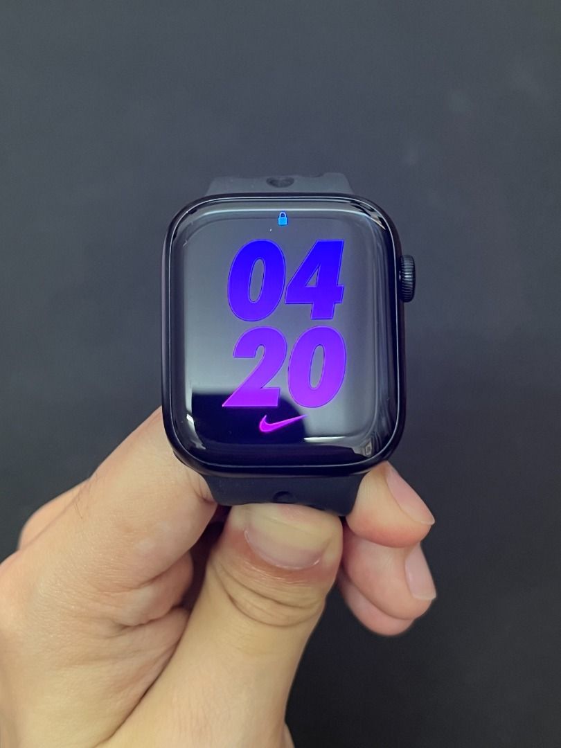 Apple Watch Series 7 Nike Black 45mm GPS Cellular Mobile