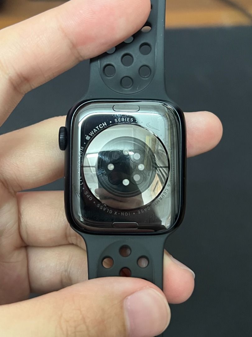 Apple Watch Series 7 Nike Black 45mm GPS Cellular Mobile