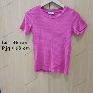 (Kategori: ) berada di . Dikirim oleh preloved_stuff07 (ID iklan 1226773929, Gambar 1). Deskripsi: .