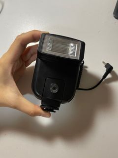 Basic Compact Camera Flash