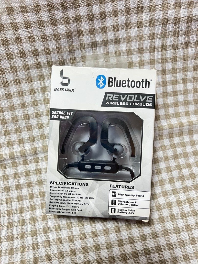 Revolve wireless earbuds deals