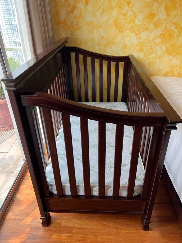 Beautiful sturdy wooden crib, Babies & Kids, Baby Nursery & Kids