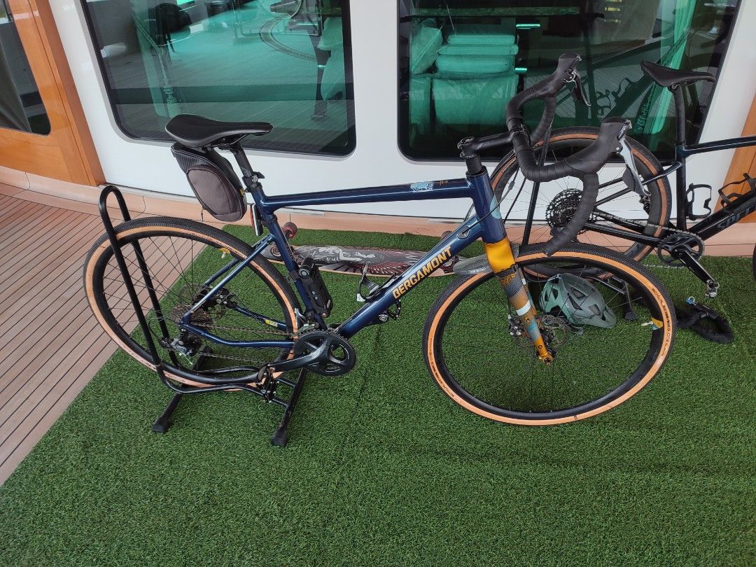 Bergamont Grandurance 4 road bike Sports Equipment Bicycles