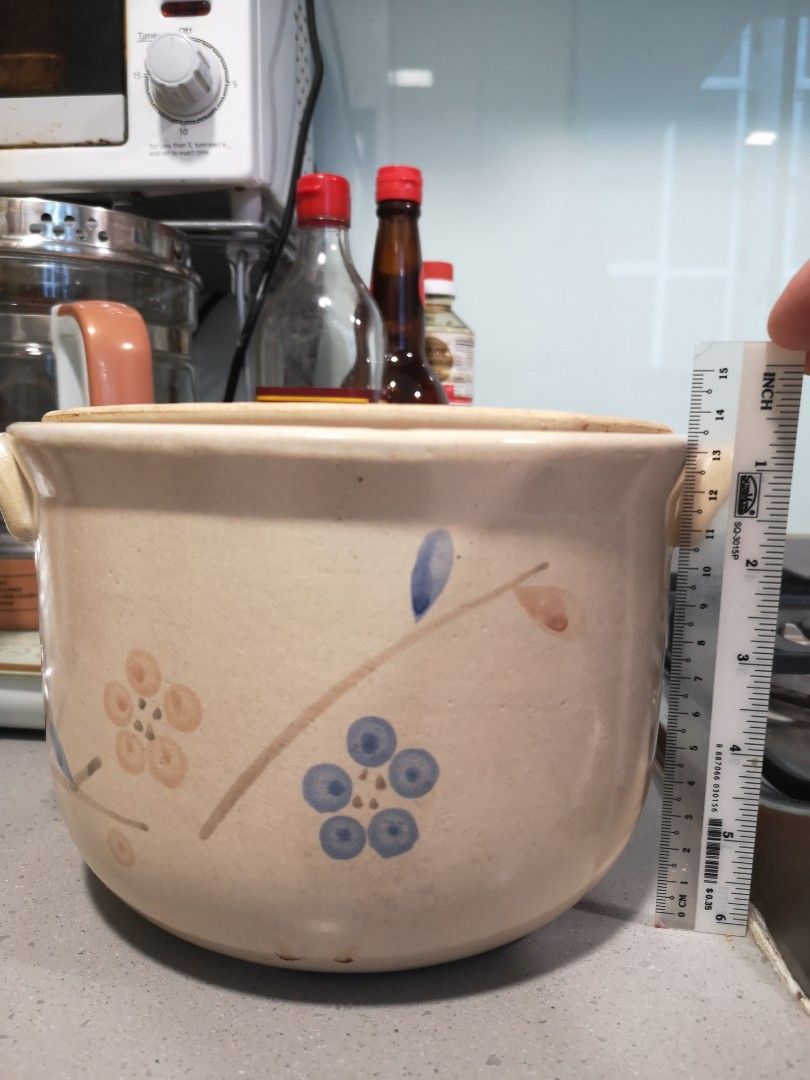 Big ceramic claypot pot, TV & Home Appliances, Kitchen Appliances
