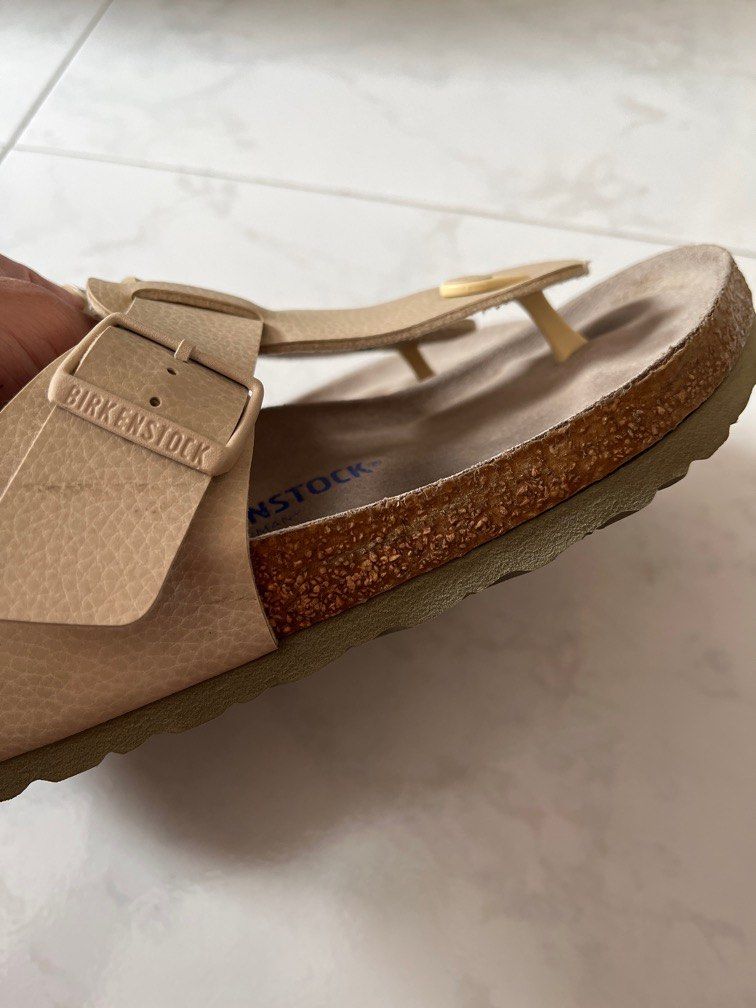 birkenstock closed toe shoes