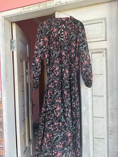 Black Vintage flowers dress