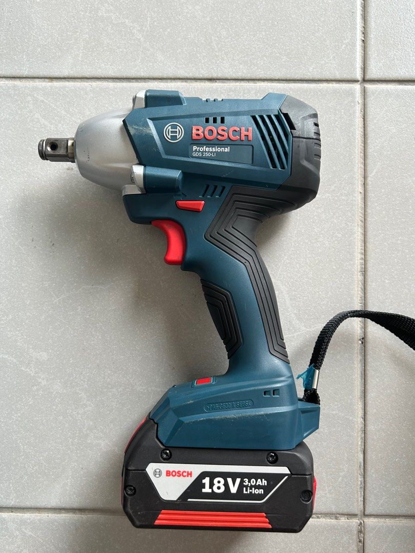 BOSCH Impact Wrench, Furniture & Home Living, Home Improvement