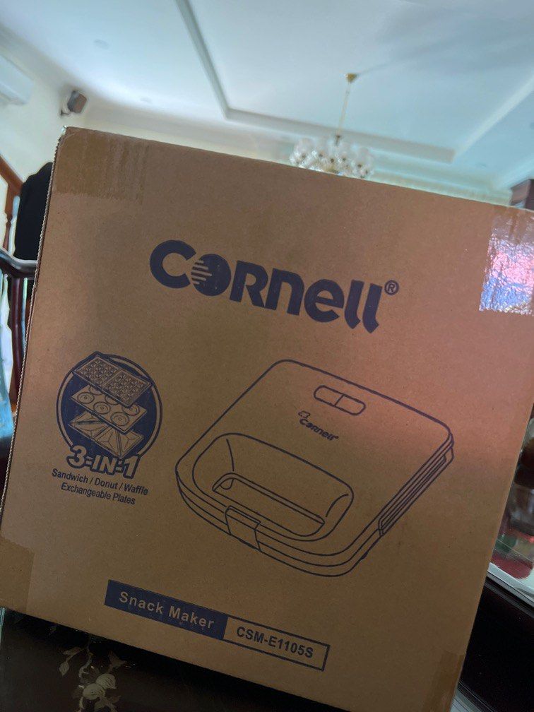 Brand new Cornell 3in1 sandwich donut waffle maker, TV & Home