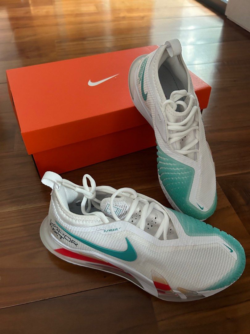 Brand New Nike Vapor NXT tennis shoes size 6.5