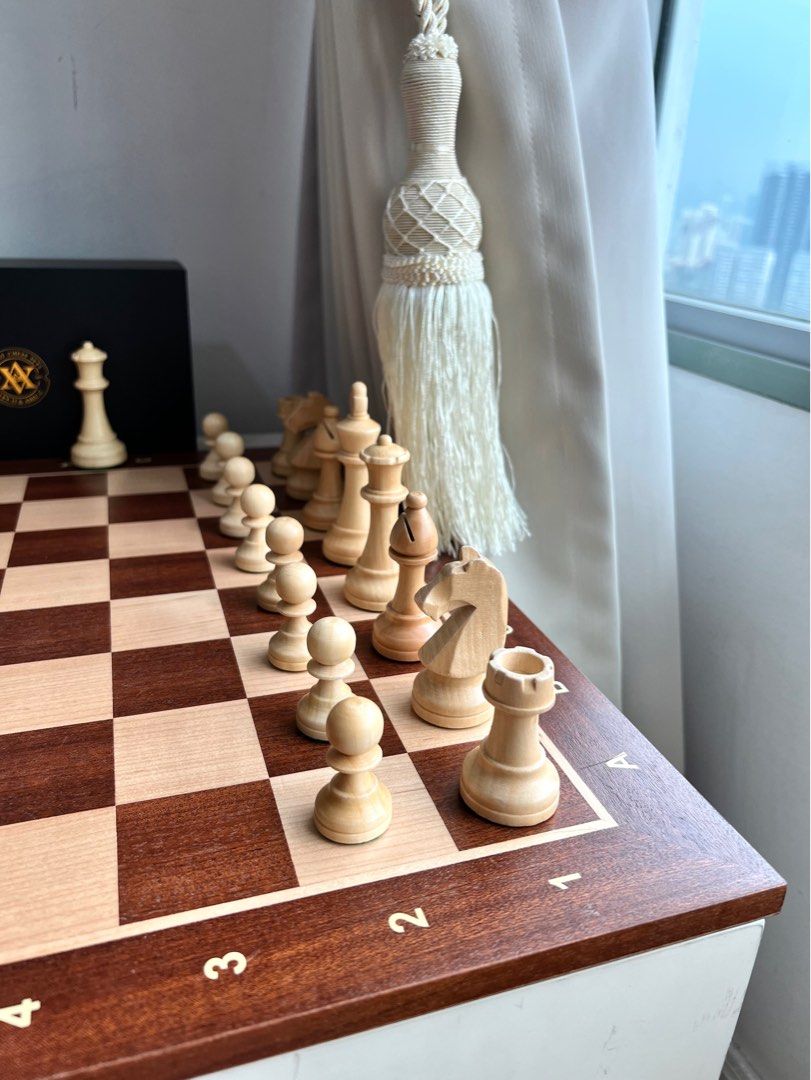 A&A Premium Triple Weighted Staunton Wooden Chess Pieces w/ 2 Extra Queen -  King Height 3 / 7.6cm