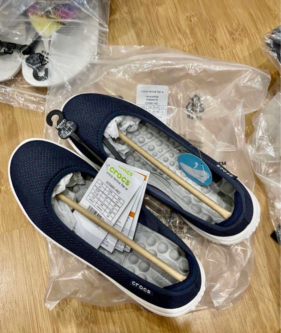 Brandnew crocs reviva shoes Women s Fashion Footwear Flats