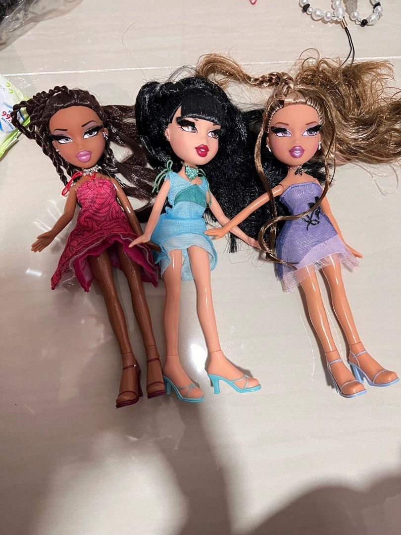  Bratz Girls Nite Out 21st Birthday Edition Fashion Doll Cloe :  Toys & Games