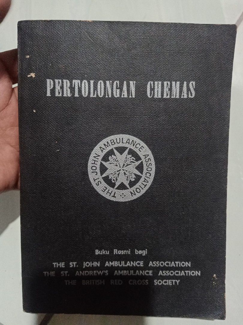 Buku Lama Tanah Melayu Pertolongan Chemas 1958 Hobbies And Toys Books And Magazines Storybooks 3754