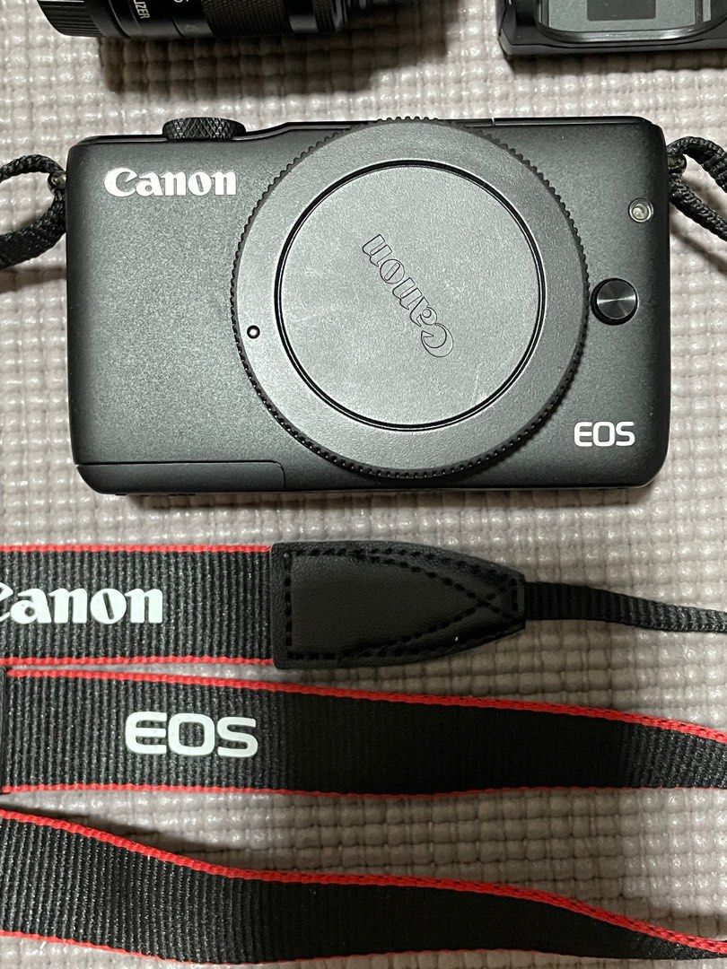 Canon EOS M10 mirrorless camera, Photography, Cameras on Carousell