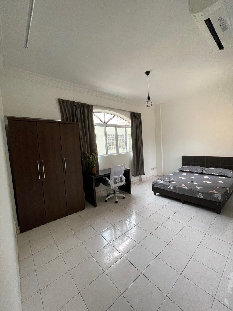 Big Master bedroom Carmi Mansions, Property, Rentals, Room Rentals on