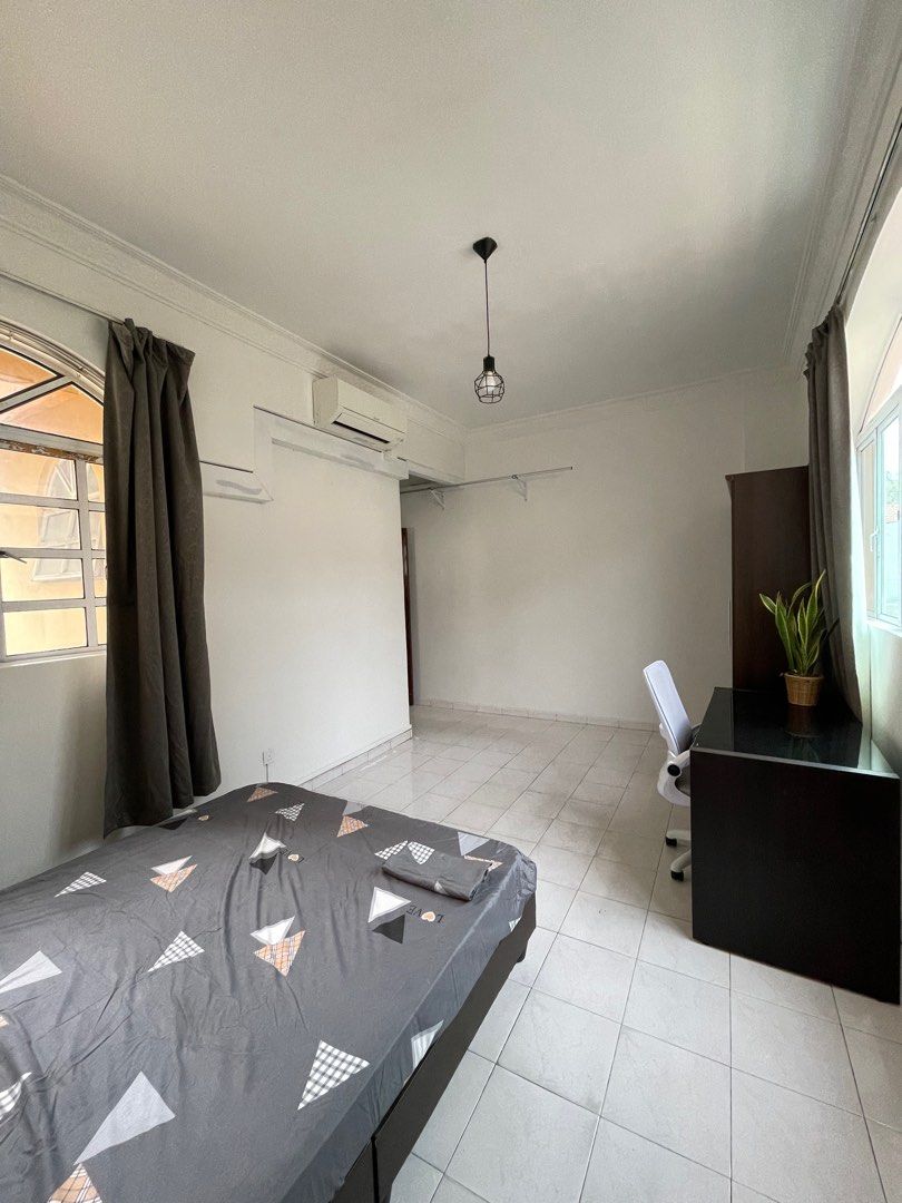 Big Master bedroom Carmi Mansions, Property, Rentals, Room Rentals on