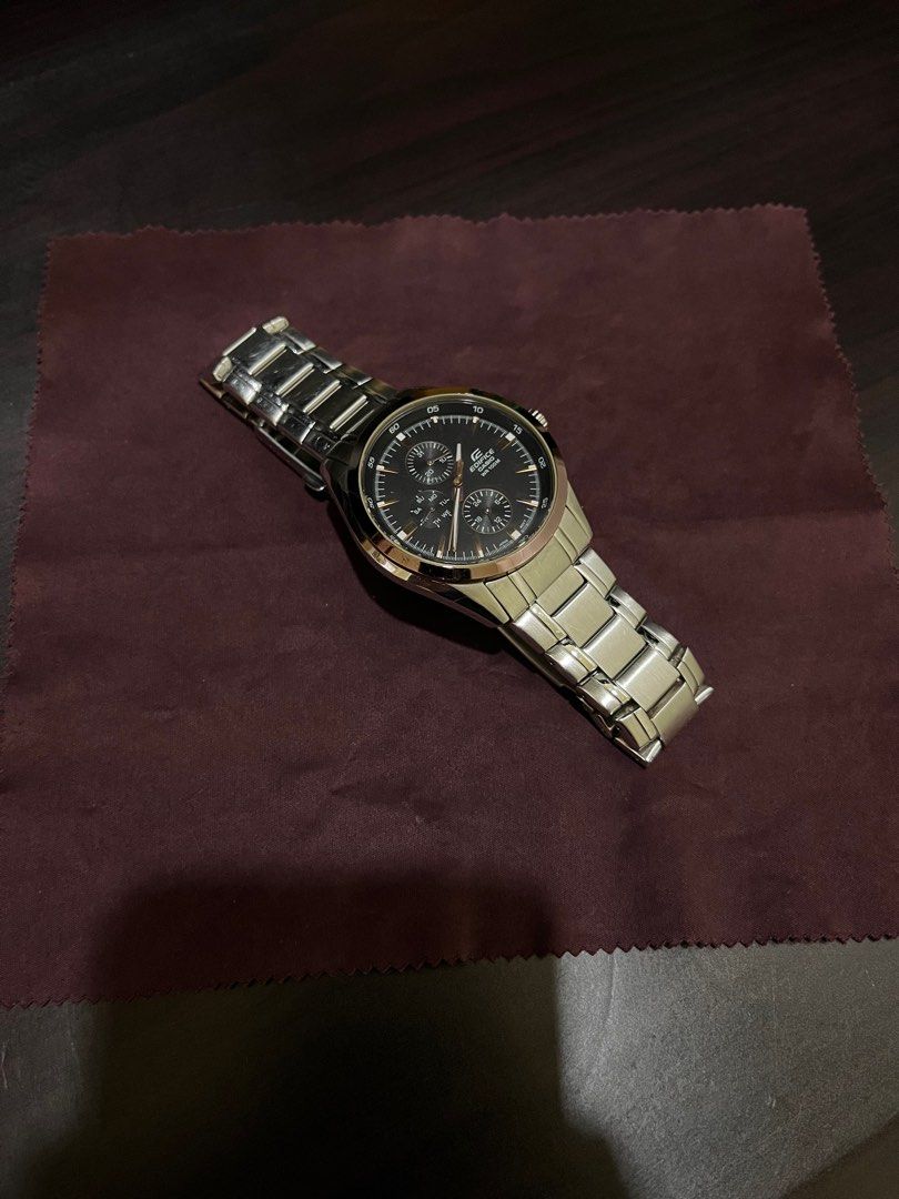 Edifice wr100m store