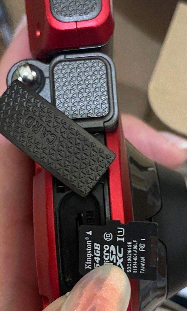 CASIO EXFR100, 相機攝影, 相機在旋轉拍賣