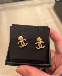 Affordable chanel gold earring For Sale, Earrings