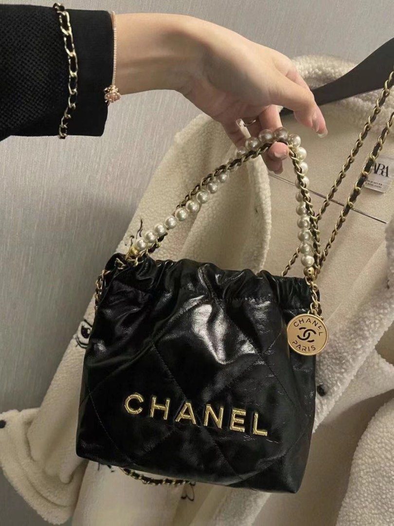 🔥Chanel 23S 22 bag Mini with Pearl strap🔥, Luxury, Bags & Wallets on  Carousell