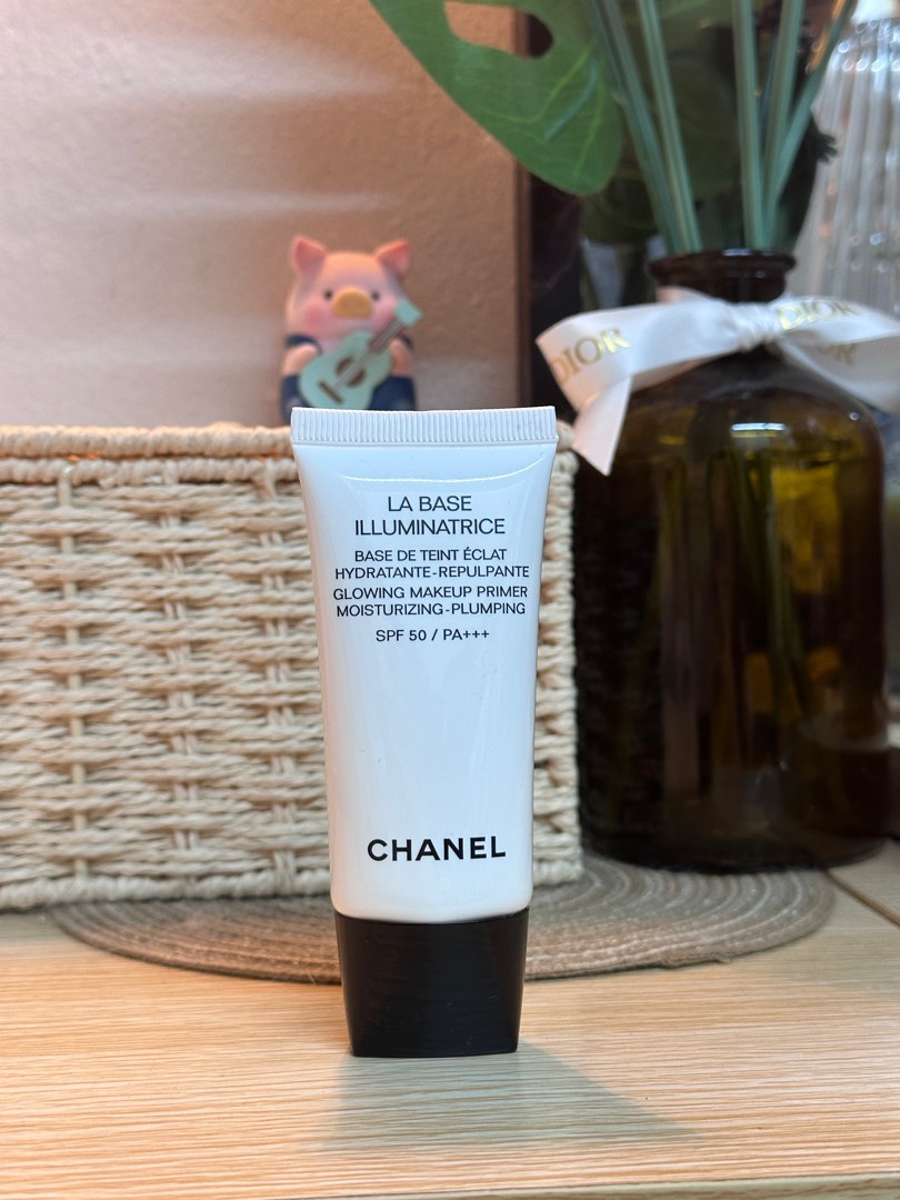Chanel La Base Illuminatrice, Beauty & Personal Care, Face, Makeup on  Carousell