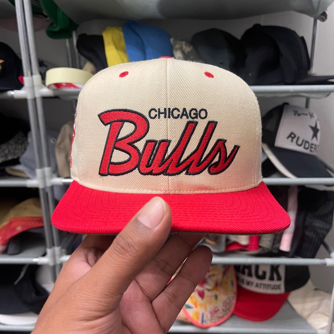 Chicago Bulls Mitchell & Ness Hardwood Classics Core Snapback Hat