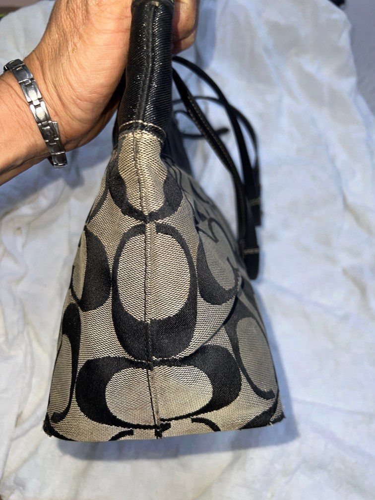 Leather handbag Coach Grey in Leather - 40070199