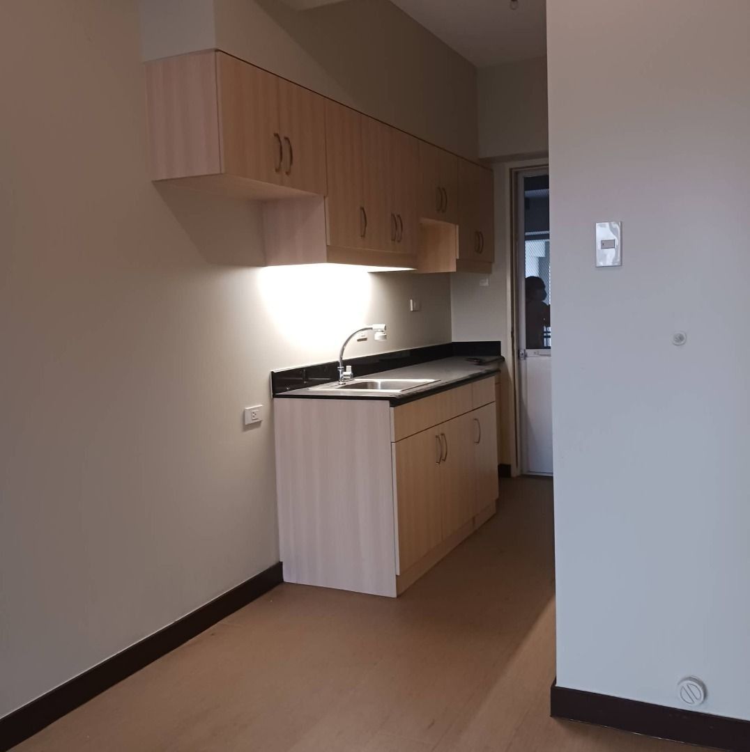 Condo For Sale in UNIT 1504, SHERIDAN TOWERS SOUTH TOWER BUILDING