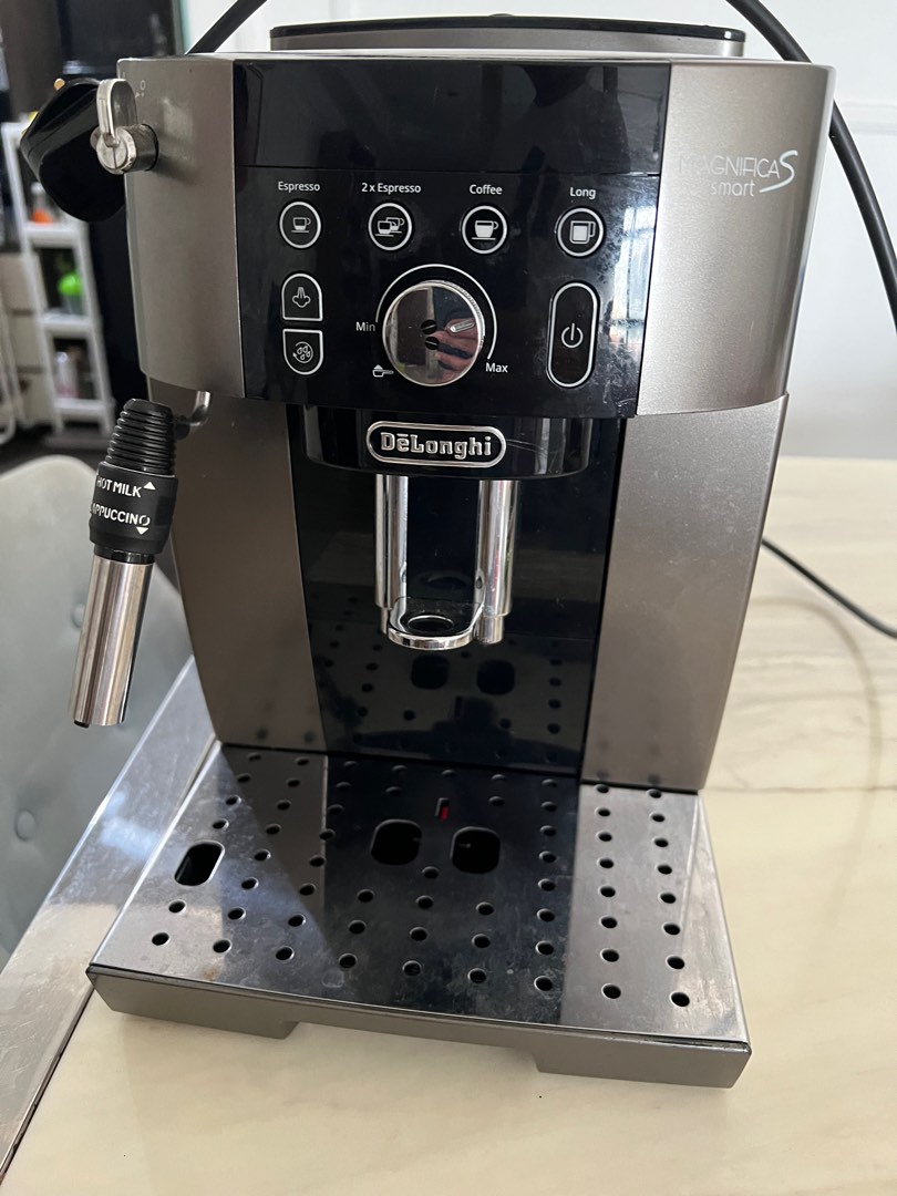 Delonghi coffee machine Magnifica S Smart, TV & Home Appliances