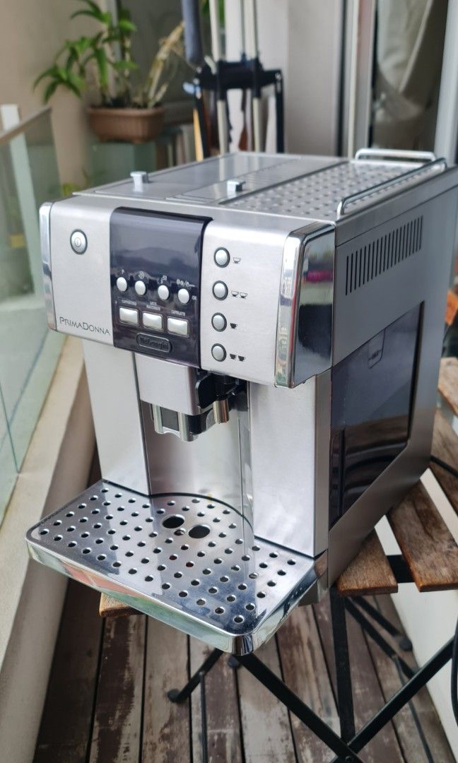 Delonghi Prima Donna High End Automatic bean to cup espresso coffee