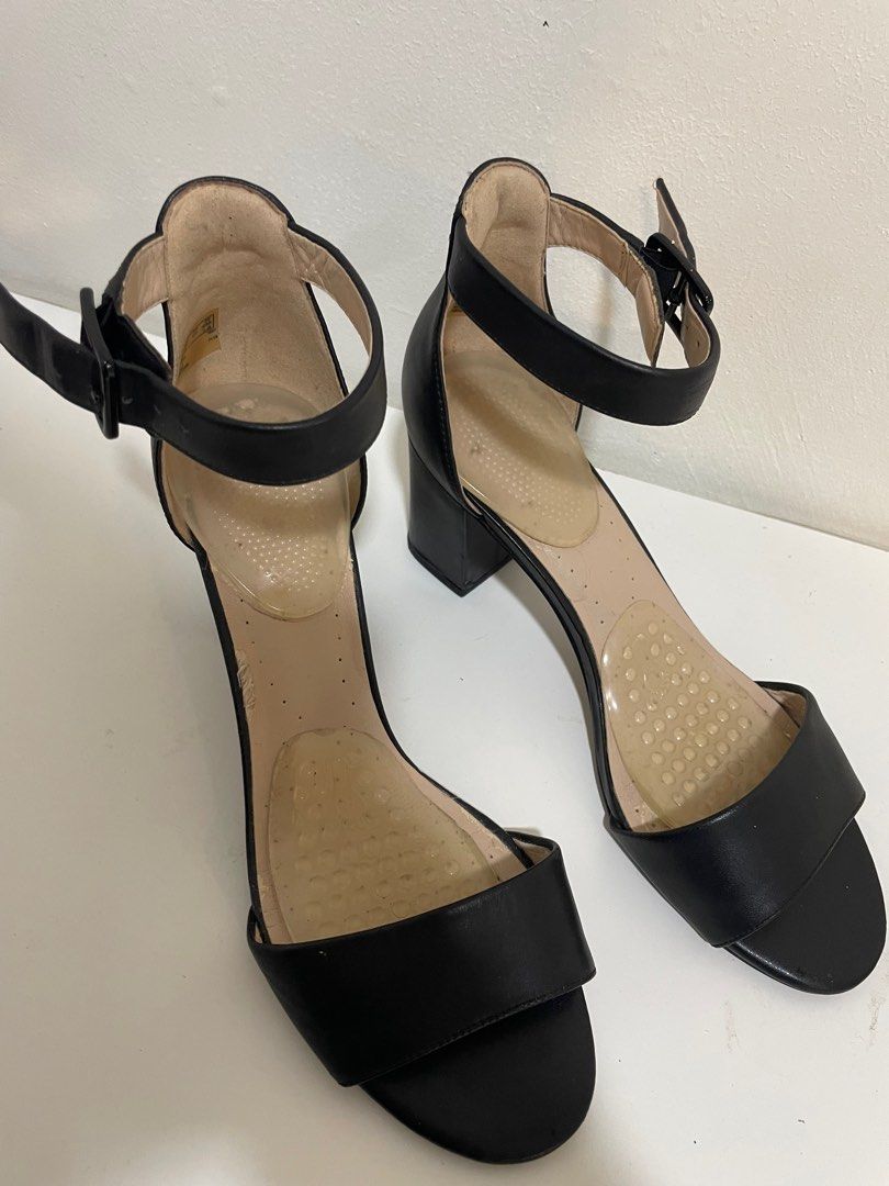 clarks deva mae sandal