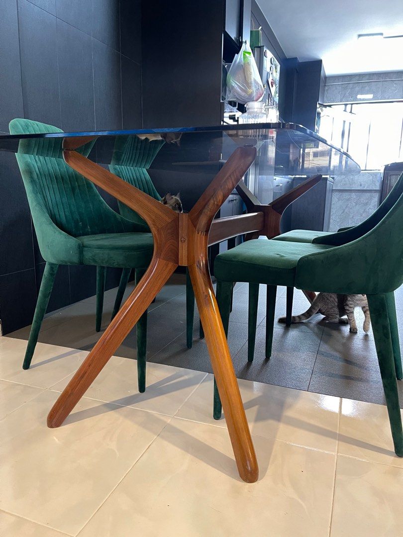 Commune Dining Table (Category: Tables & Sets) located in Singapore. Submitted by ahdekkk (Listing ID 1226690404, Image 3). Description: Commune table, used for 2 years. L 1.8m to 84W. bought at $1.5k. Only dining table. chair not included. nego are welcome :).