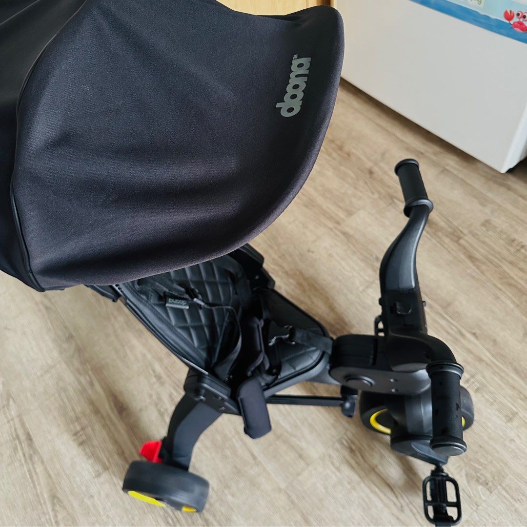 Doona trike liki s5 midnight limited edition, Babies & Kids, Going Out