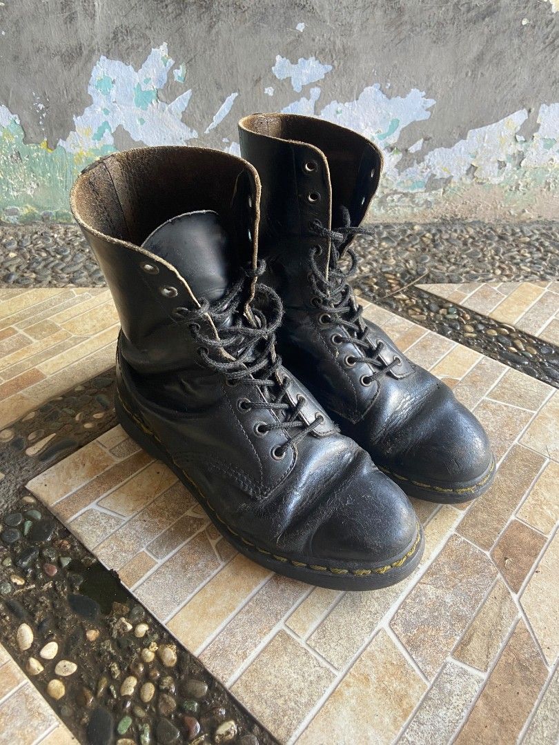 Dr. Martens 1490 10 Hole Made In England MIE Size 42 43