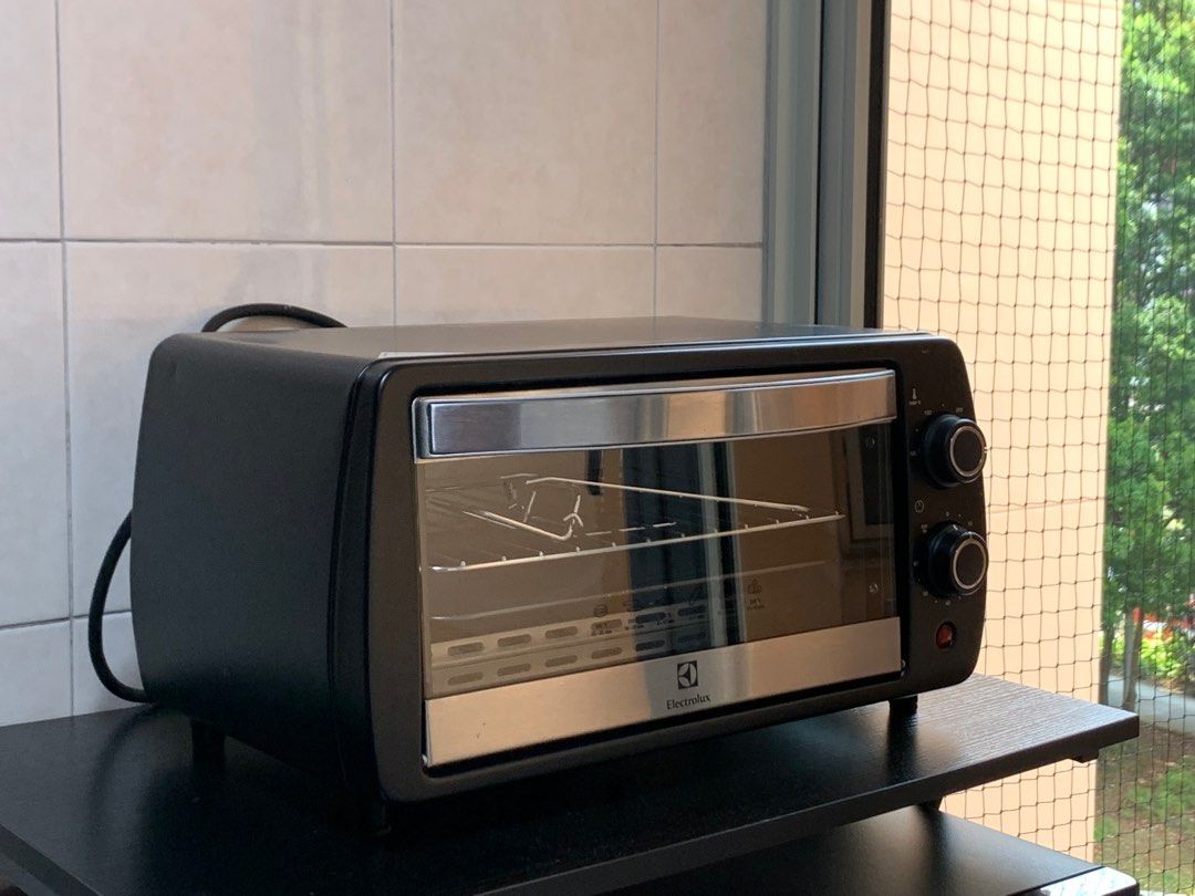 Electrolux EasyLine Oven Toaster (9L), TV & Home Appliances, Kitchen