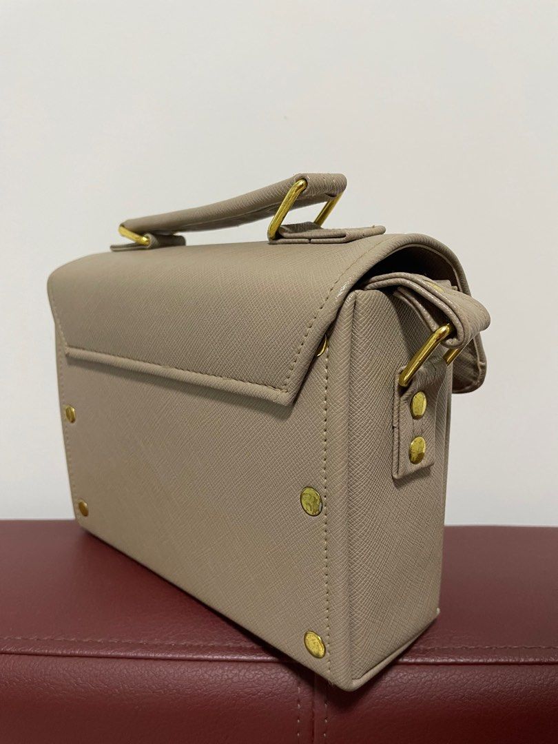 Elegant Sling bag Women s Fashion Bags Wallets Cross body
