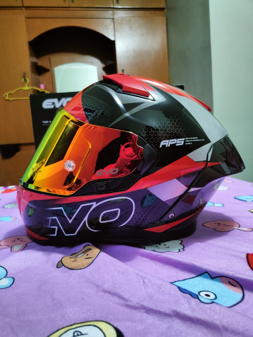 evo-helmet-on-carousell