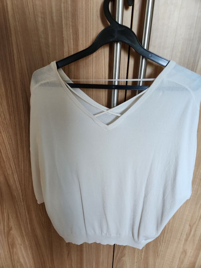 Giordano ladies white shell top size 3 Women s Fashion Tops