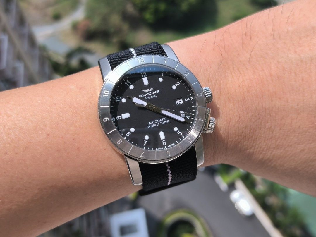 Glycine double store twelve automatic watch