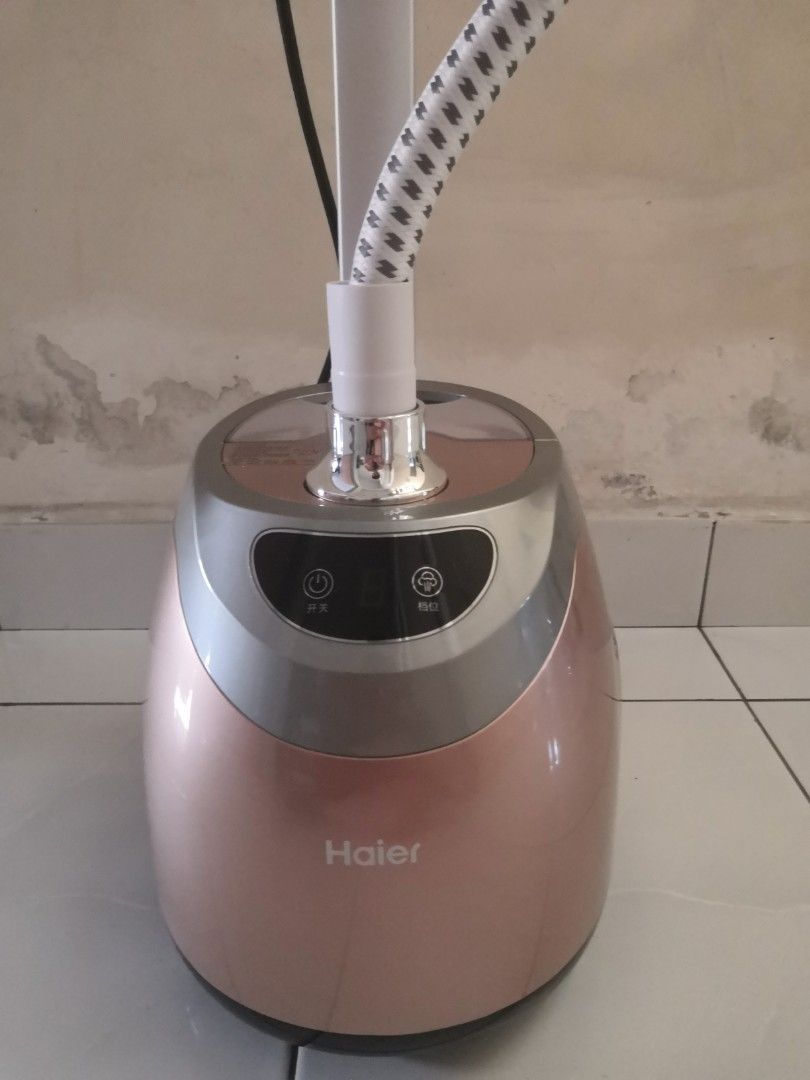Haier garment steamer, TV & Home Appliances, Irons & Steamers on Carousell