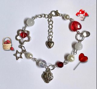 (Category: ) located in . Submitted by st4rbearybeads (Listing ID 1226702106, Image 1). Description: .