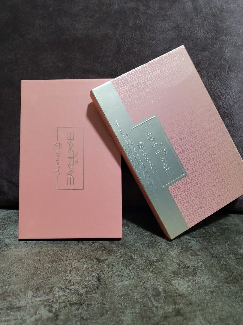 Hari raya sale! 15 colors eyeshadow palette, highlighter and contour