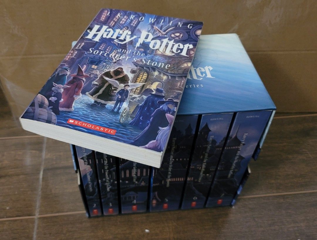 Harry Potter Special Edition Paperback Box Set on Carousell