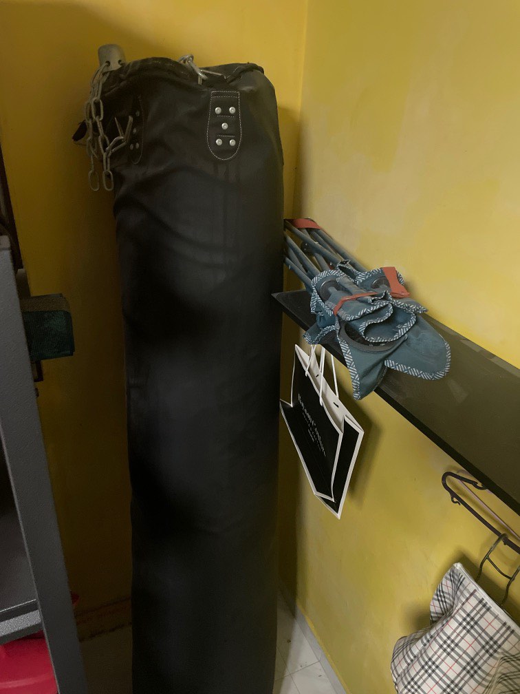 Heavy Bag / Punching Bag / Muay Thai Heavy Bag / Sand bag, Sports Equipment, Other Sports