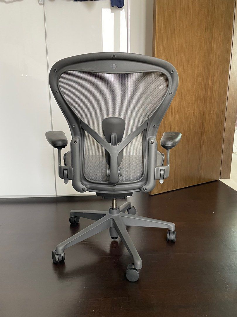 Herman Miller Aeron Chair, Remastered Size B, Furniture & Home Living