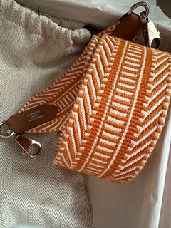 （分類：）位於 。 由 luxury_Fans 提交（商品編號 1226784937，圖片 1）。簡介： 。
