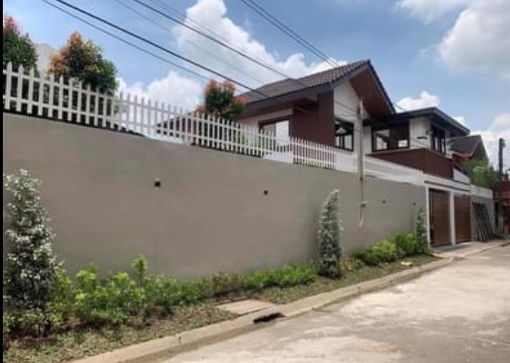 House And Lot For Sale Pilar Village City Of San Fernando Pampanga. on Carousell