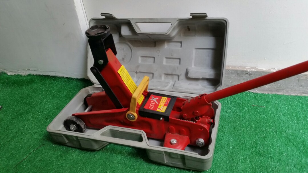 Hydraulic Jack Car Parts Accessories Other Automotive Parts And Accessories On Carousell