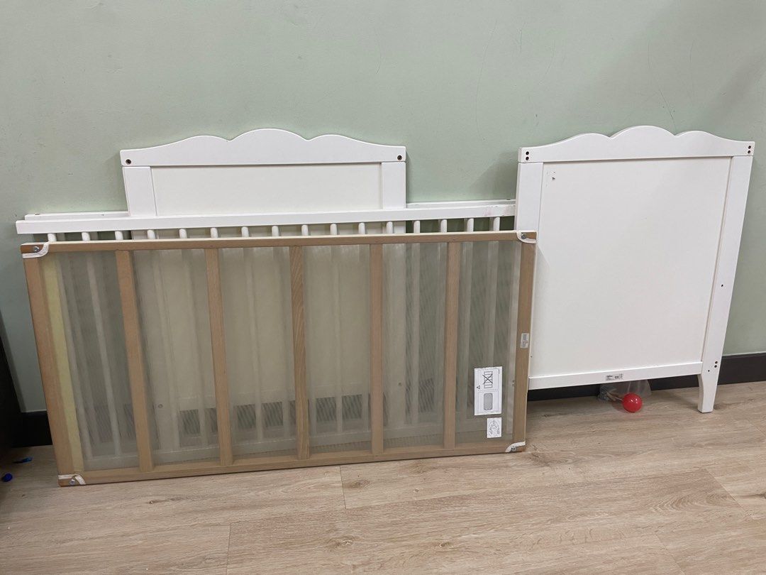 Ikea Hensvik Cot & FREE ikea Mattress included. , Babies & Kids, Baby